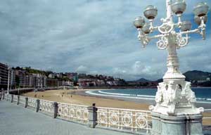 Farola de San Sebastián, motivo del Premio Donosti