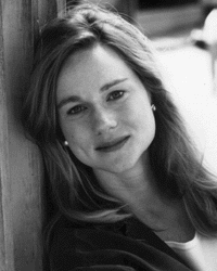 Laura Linney.gif (20767 bytes)